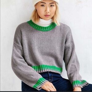 BDG Women’s Cropped Boxy‎ Gray and Green Women's Sweater  Sz M